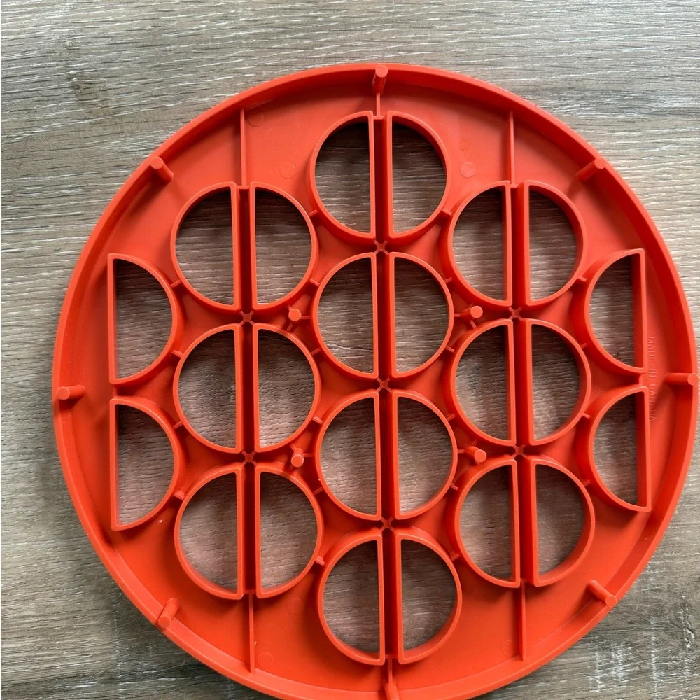 hunky bills plastic press